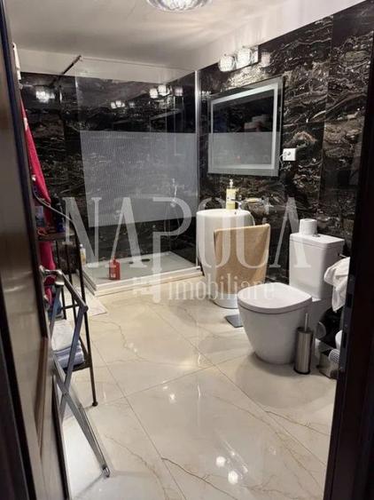 Apartament 3 camere de vanzare in Centru, Cluj Napoca