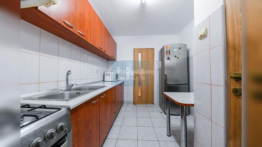FARA COMISION! Apartament 3 camere, decomandat, balcon, zona HERMES - 7