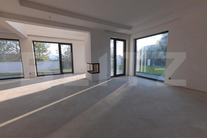 Vila Smart Home. Cu panouri solare, 4 dormitoare, birou si sauna.