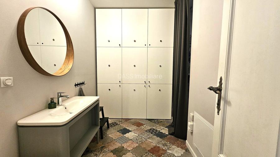 Apartament spectaculos de închiriat 4 camere 4 băi Centrul Istoric - 14