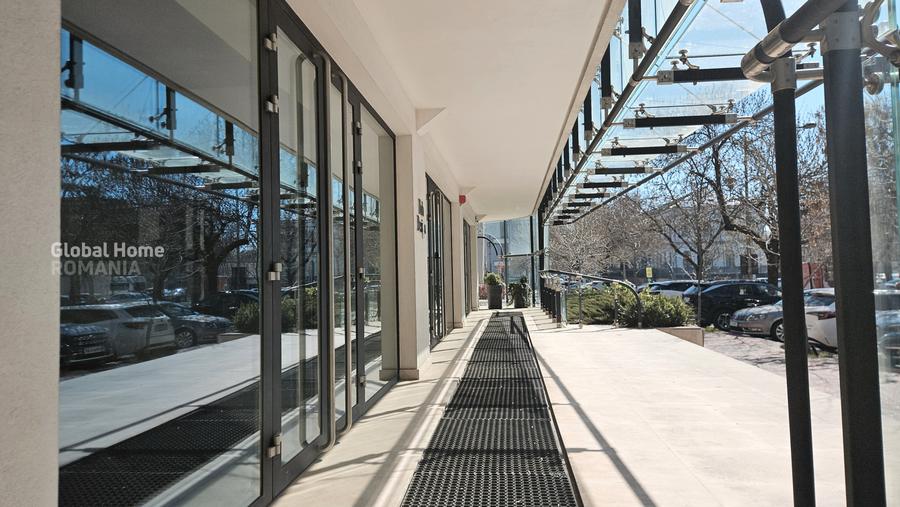 Comercial Premium | Showroom | Ultracentral | Corneliu Coposu