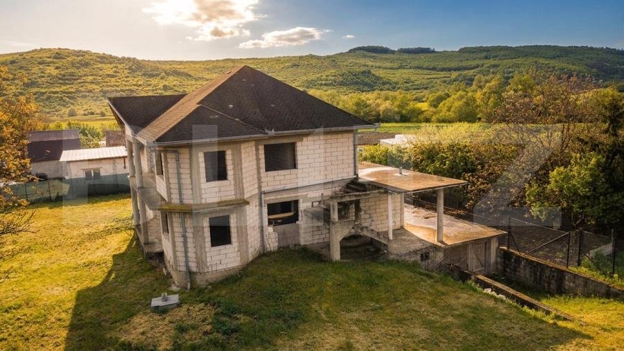 DUPLEX + 1.800 MP TEREN, LIVADA, CLUJ