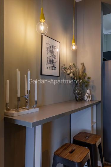 Studio dublu | Nicolae Iorga | Piața Romană |