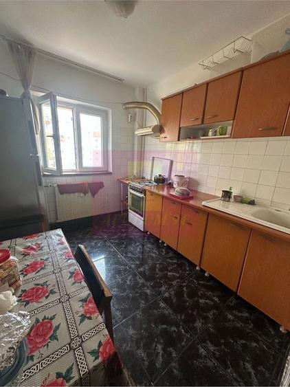 Apartament 3 camere Gh Șincai, Tineretului