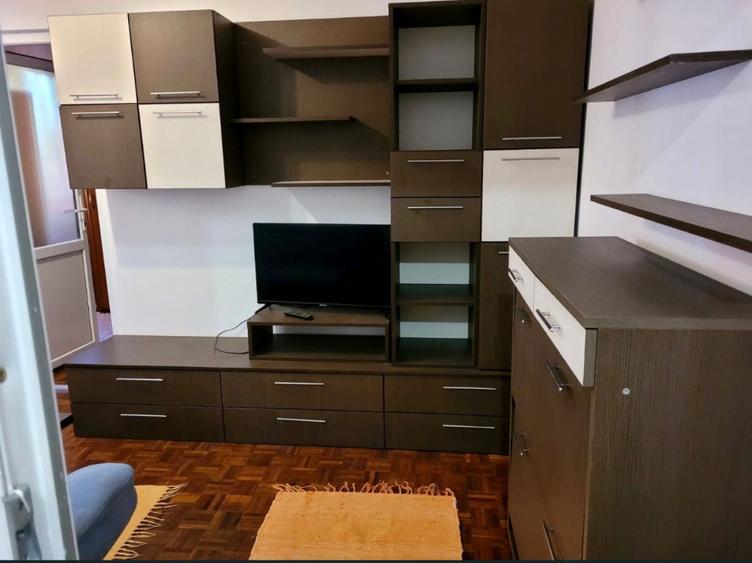 Apartament 2 camere, 33 mp, zona Valea Rosie