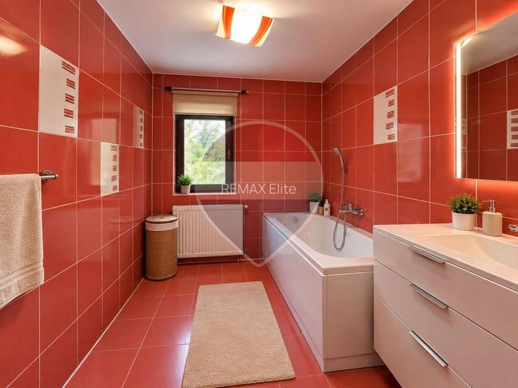 Casă / Vilă individuală cu 6 camere de vânzare P+E, Cartier Tractoru