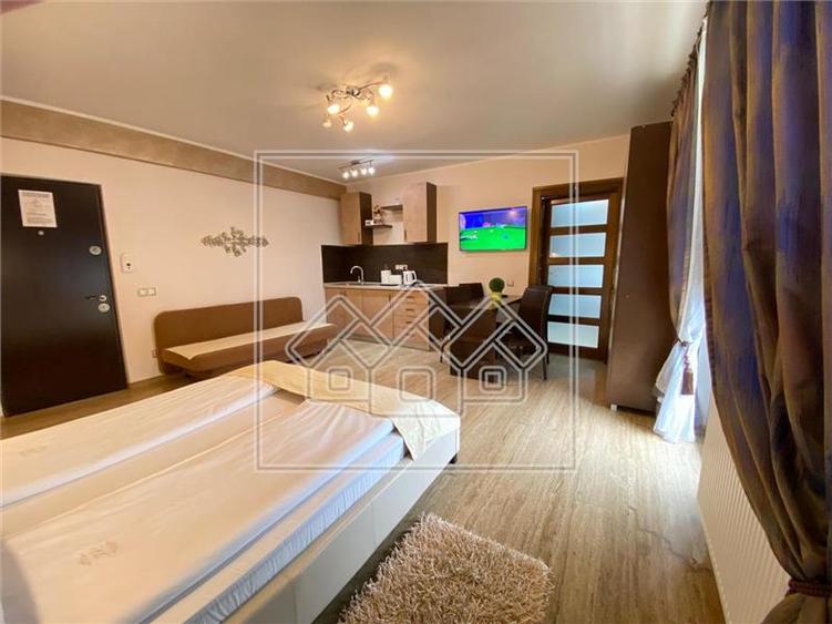 Studio mobilat si utilat de lux - zona Scoala de Inot -cladire noua