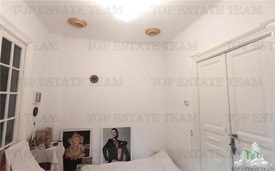 Casa interbelica de vanzare in zona Mosilor
