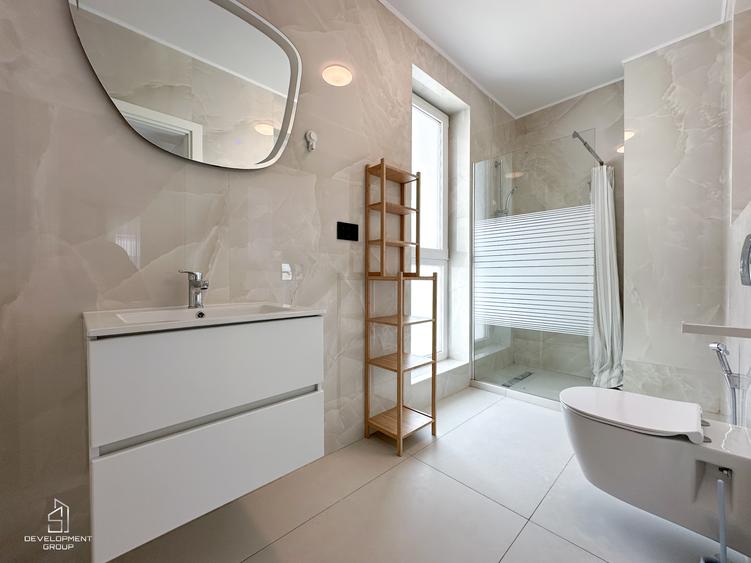 MTM VIllas - Casa de inchiriat, 5 dormitoare, 4 bai, 3 locuri de parcare + curte