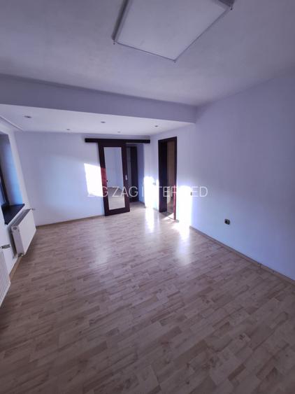 Faleza Nord, imobil P+1, 7 camere - 24