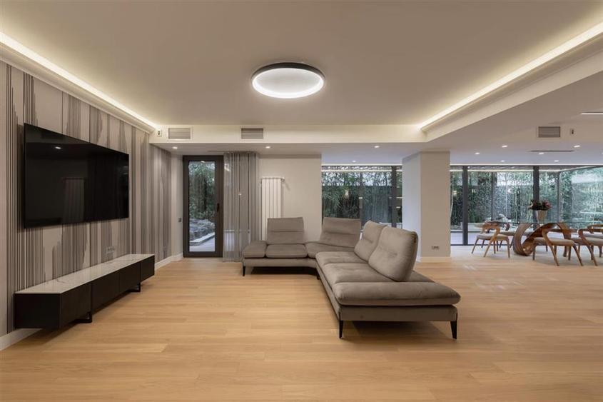 Luxury 3 Bedrooms  Exclusive location-Herastrau  Private Garden 340 sqm