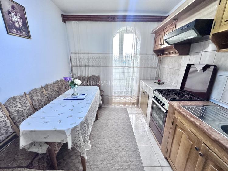 APARTAMENT 3 CAMERE I DECOMANDAT I 65 MP I MOBILAT CETATE BULEVARD - 2
