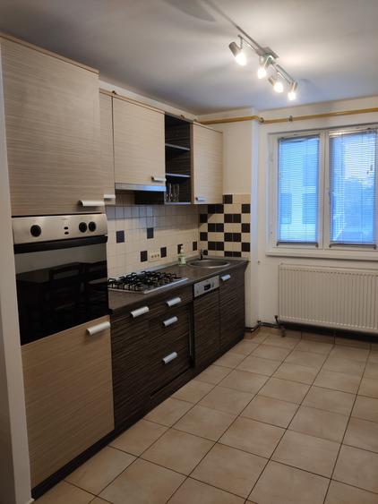 Apartament 2 camere zona Mall .Liber ,ocupabil imediat