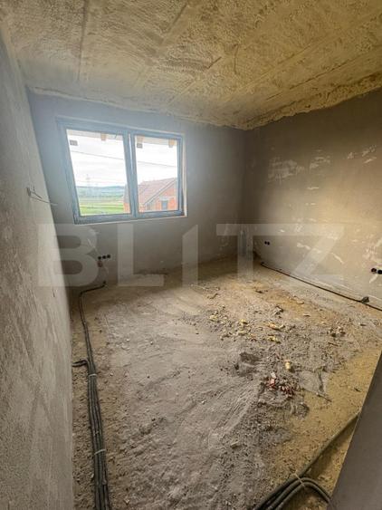 Casa moderna pe parter, semifinisata, teren 500 mp – Apahida