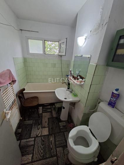 Apartament cu 2 camere, etajul 2/4, zona Tatarasi - 8