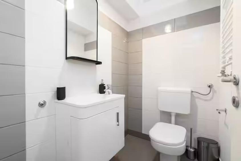 Apartament exclusivist 3 camere | zona Polona | Imobil nou | Parcare subterana