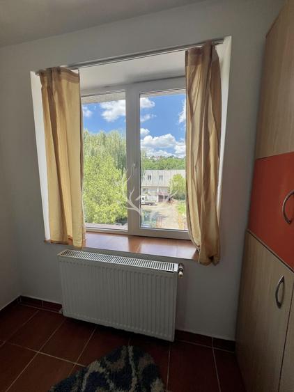 Apartament cu o camera + nisa de dormit, Oașului 86-90, Iris