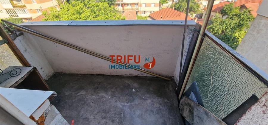 Apartament 2 camere de vanzare zona Cetate