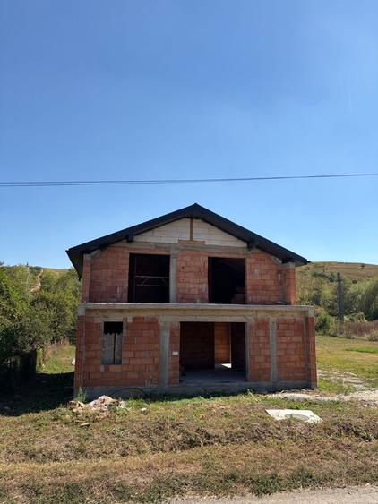 Casă cu predare de autorizatie | 147 mp utili | teren 1400 mp Corpadea