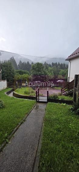 Vila in Sinaia cu parau in curte si view superb - 31