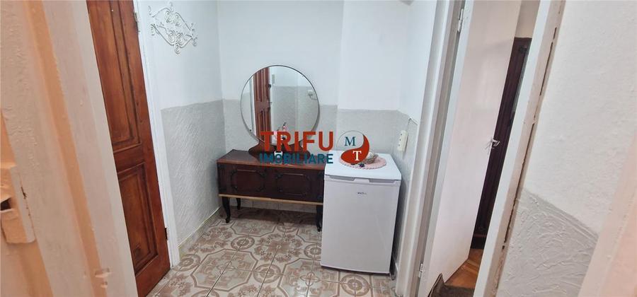 Garsoniera de inchiriat zona Cetae