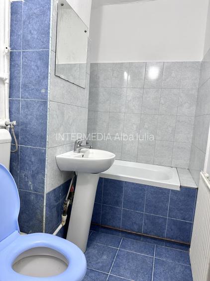 Garsoniera de vanzare Cetate etaj 1, mobilata complet - 7
