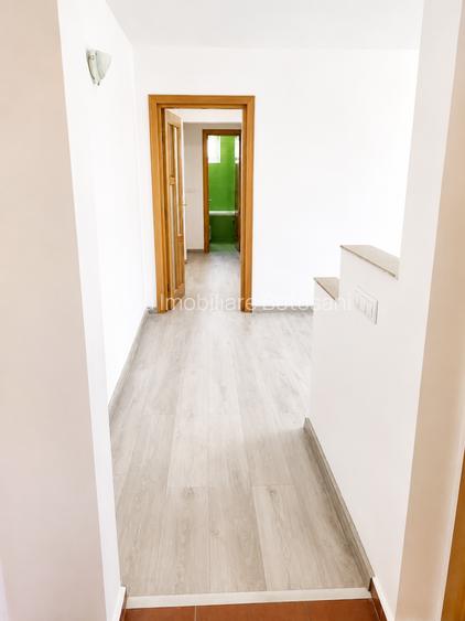 Apartament cu 3 camere semidecomandat – Zona Primăverii, Botoșani | Etaj 2 - 4