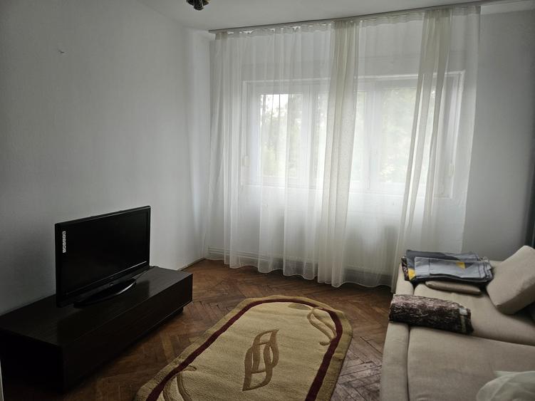 Ap 3 cam decomandat cu centrala si garaj