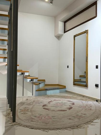 Casa Radio / Cismigiu / Vila cu curte / 4-5 Camere / Parcare