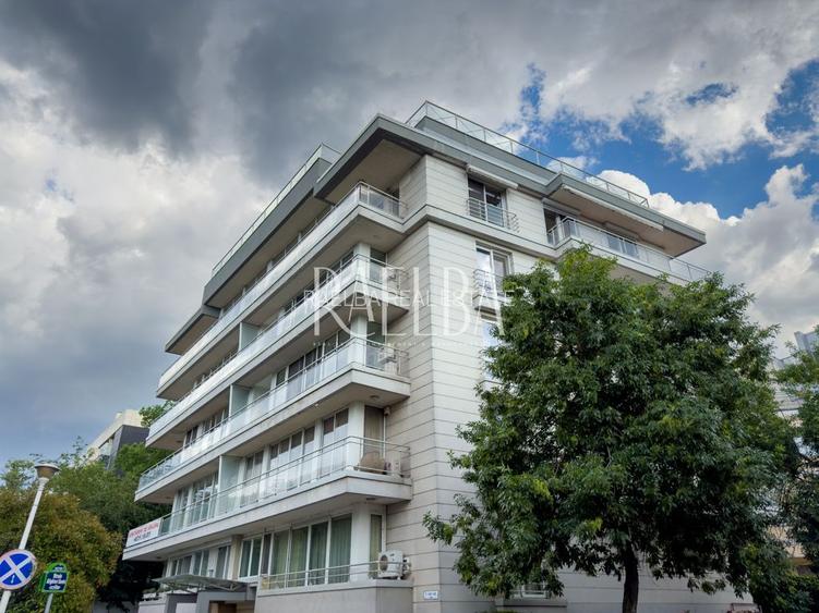 Etaj Integral | 377 mp | 8 Camere | Vila Lac 3 | Parc Bordei - 2