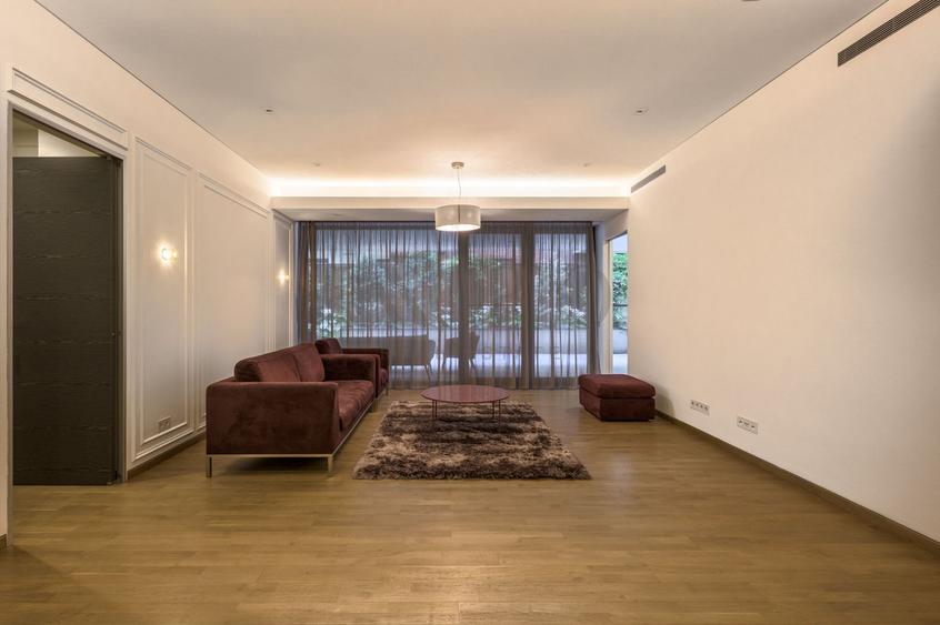 Apartament 3 camere cu terasă și parcare inclusă