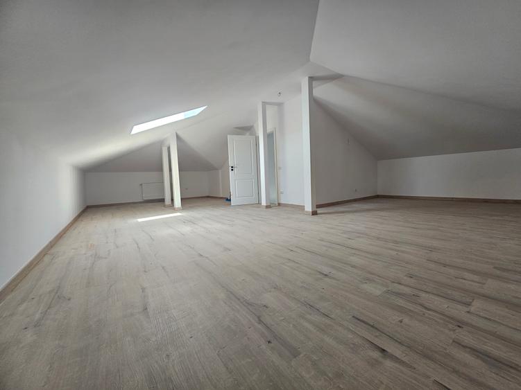 Casă 5 camere + mansardă, 3 băi, curte 480 mp, finisaje premium