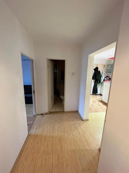 Vand Apartament 3 Camere Central 85mp