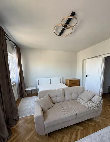 Garsoniera,Romana,B-dul Dacia,Amenajata,mobilata,utilata,complet