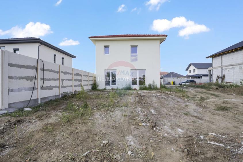 Casă finalizata model Andromeda de vanzare zona 6 Vanatori - 4