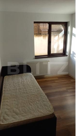 Apartament mobilat, 3 camere, 63 mp, curte 49 mp, parcare, cart Europa !