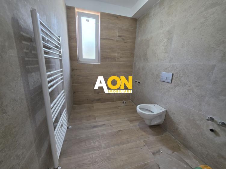 Apartament cu 3 Camere, 2 Bai, 100mp Curte Proprie, Boxa 40 mp