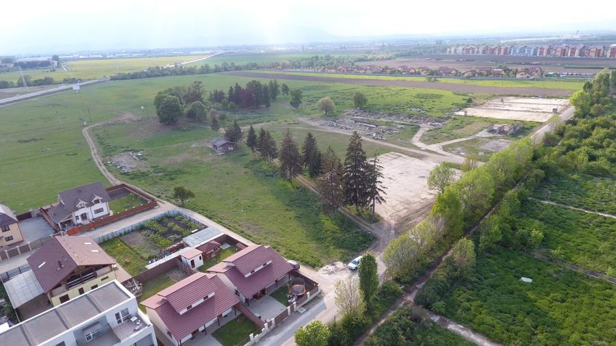 Proprietar vand Teren Sanpetru "Drumul cu plopi" , jud Brasov