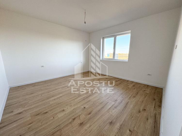 Apartamente cu 3 camere, disponibile imediat, gradina de 45 mp.