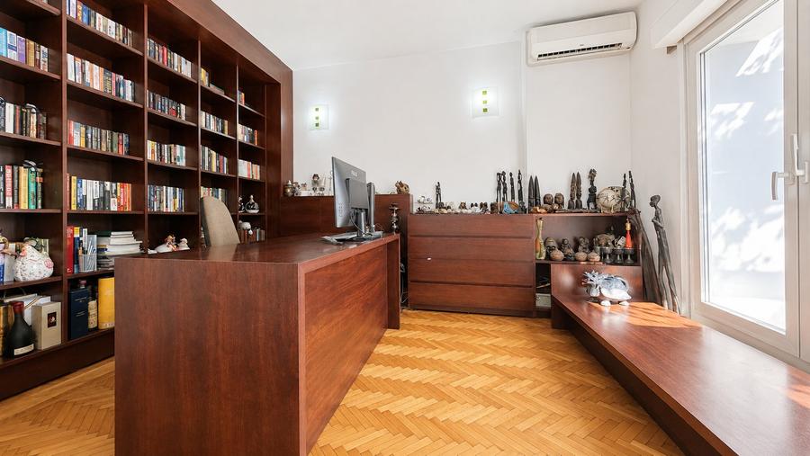 Casă / Vila de vanzare Stefan cel Mare - 380 mp teren - 452 mp utili, Rezidentia