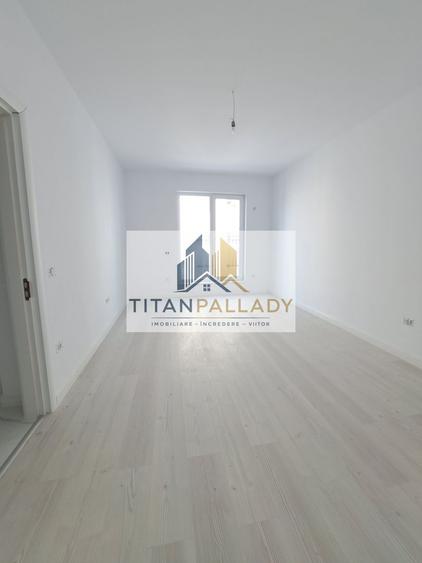 3 Cam-Gradina proprie 55mp-metrou Teclu-Bloc Boutique