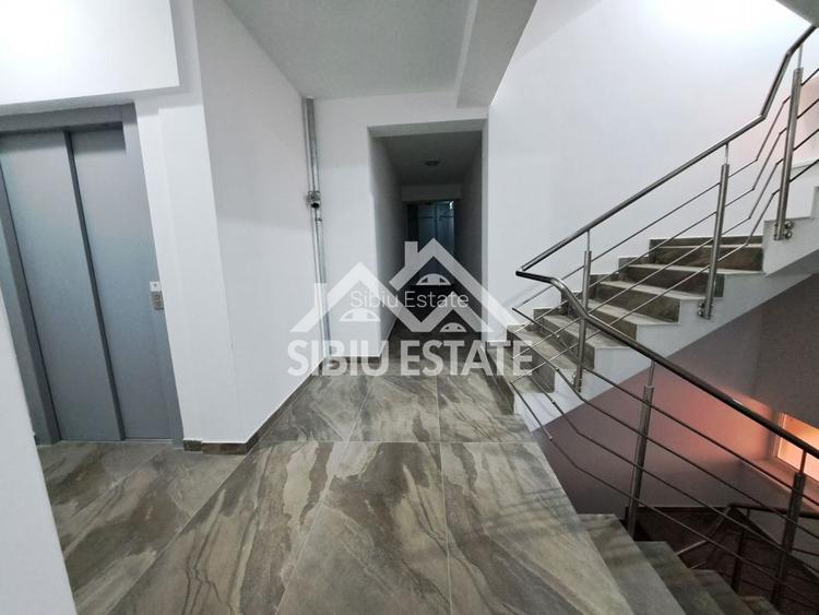 Apartament 3 camere decomanadate Calea Surii Mici - 4