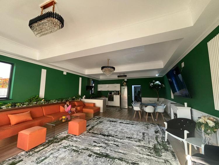 3 imobile distincte poziționate într-o curte cu teren de 715 mp-990 000 euro