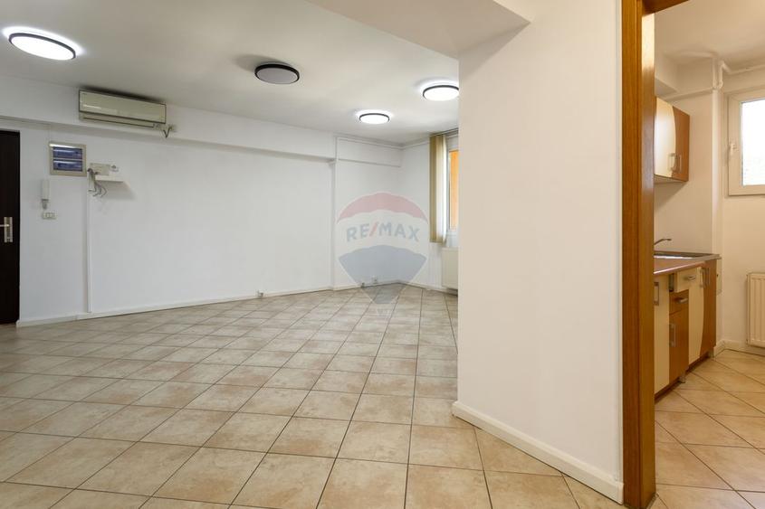 Birou modern de închiriat – Zona Olimpia / Stadion – 68 mp utili