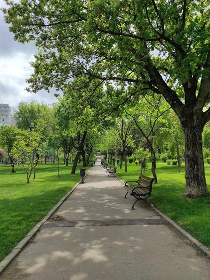 2 cam. metrou Costin Georgian Parc Morarilor bloc monolit 1980, centrala proprie