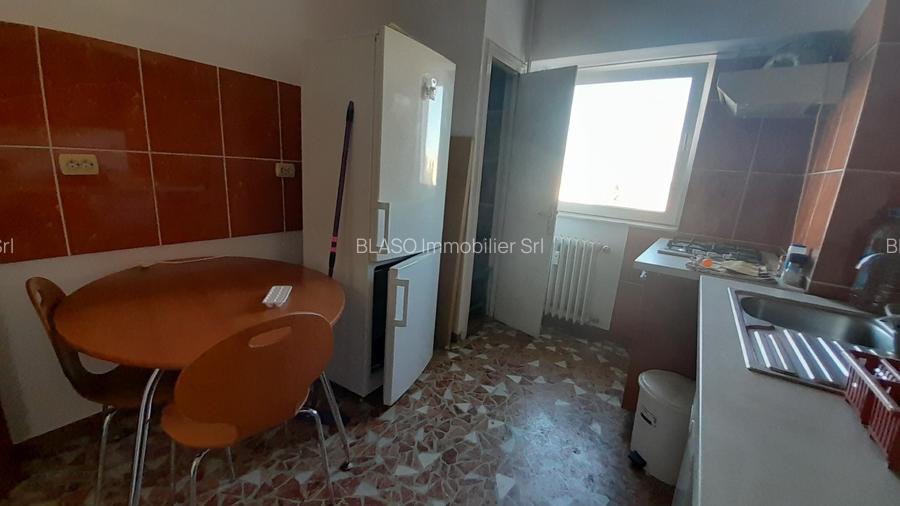 Apartament spațios cu 3 camere / 1980 / cartierul Piața Română / Dacia - 5