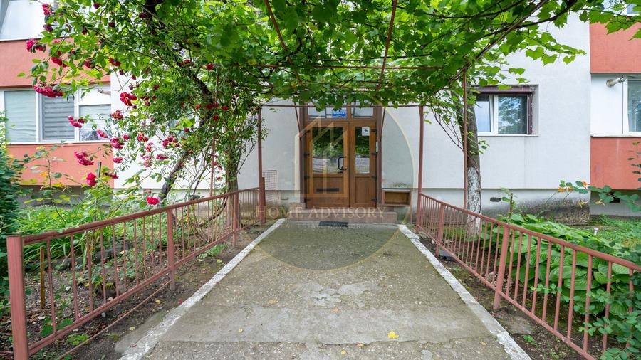 Apartament 3 camere decomandat | Loc de parcare