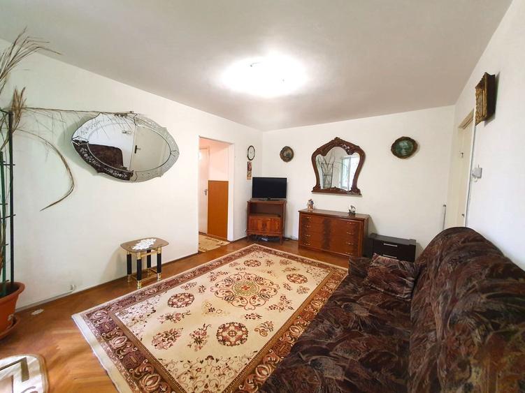 Apartament luminos cu vedere spre biserică, într-un cartier verde și liniștit.