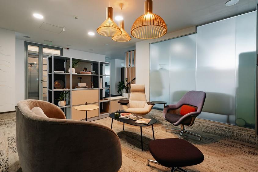Maestro Business Center