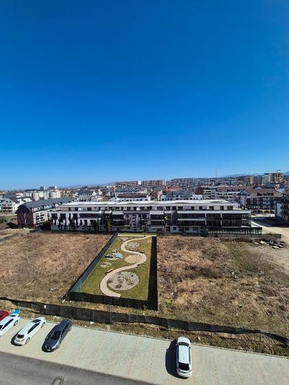 Proprietar - inchiriez ap. 2 camere Coresi -bloc nou
